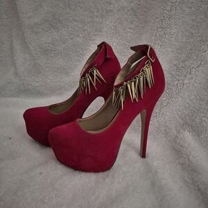 Elegant Red High Heels with Gold Accents